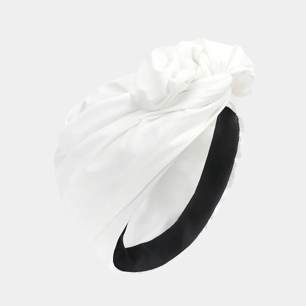 Turban blanc avec nœud